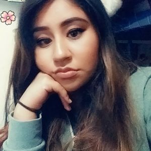 Meet your Posher, Claudia